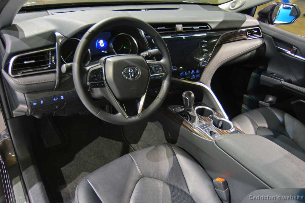 ToyotaCamry (2)