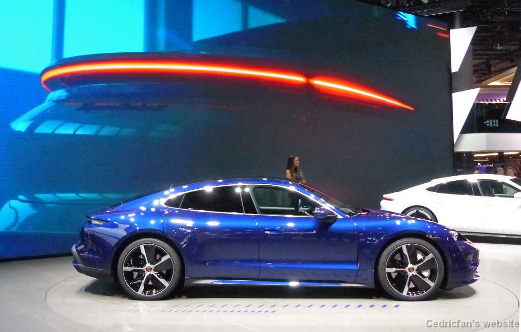 Porsche_Taycan (4)