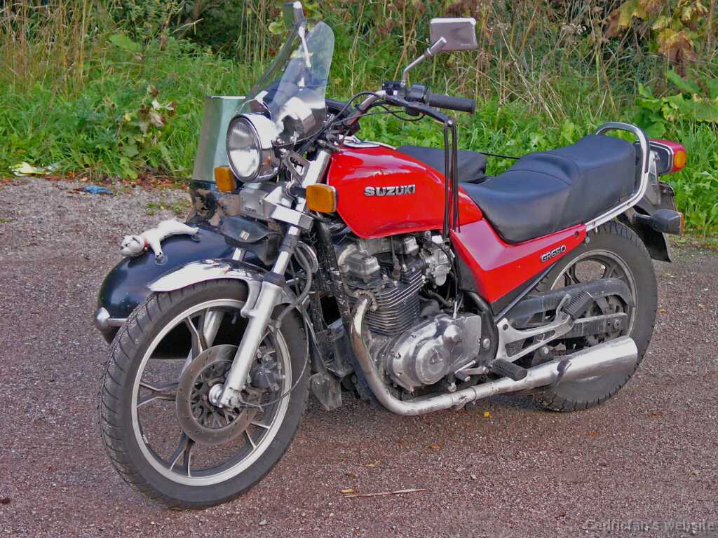 100825b