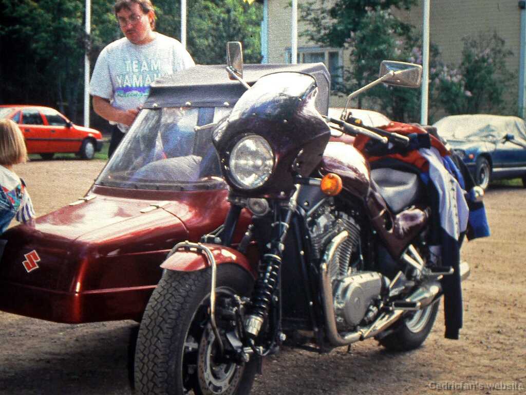 920200