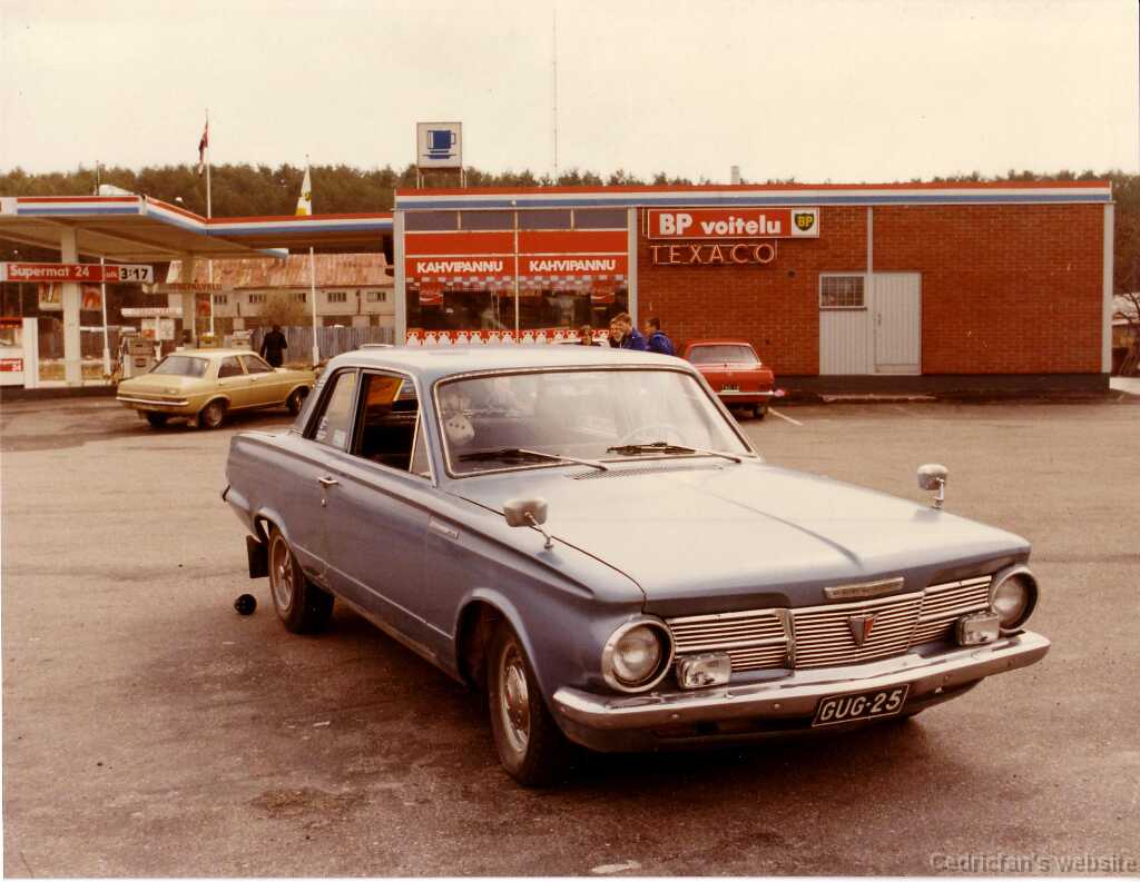 82_Valiant_65_front