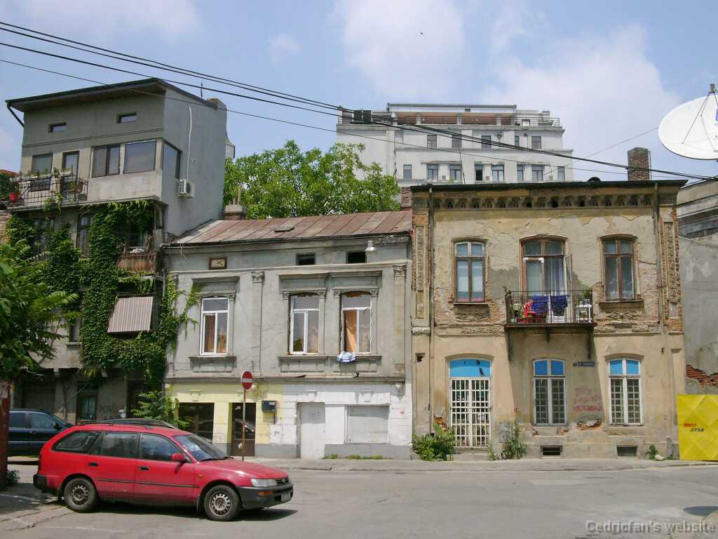 L1000731