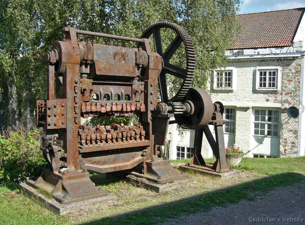 L1000571