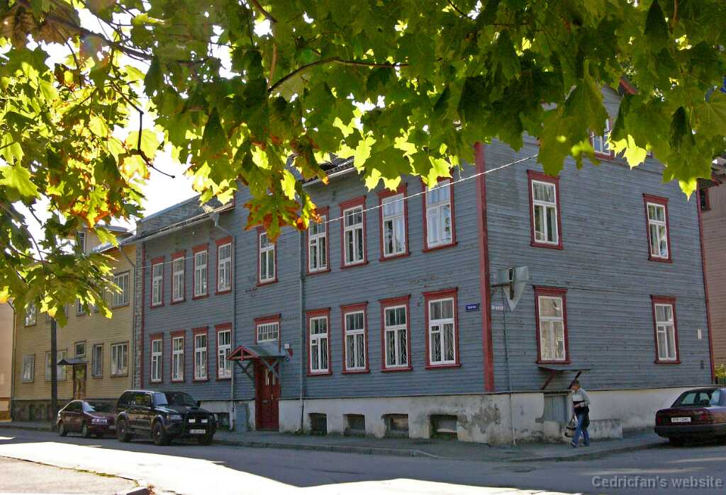 L1050763