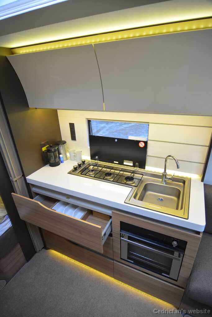 Adria663 (7)