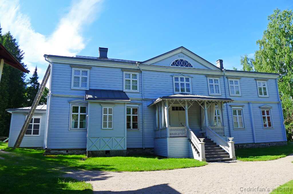 L1090324
