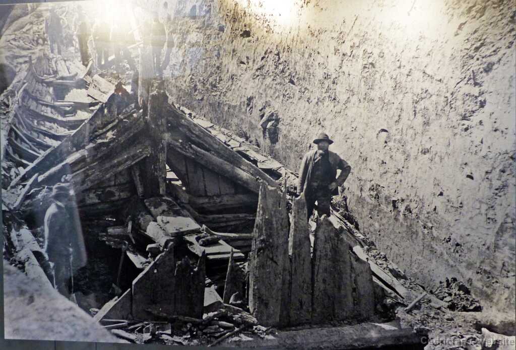 P1270486